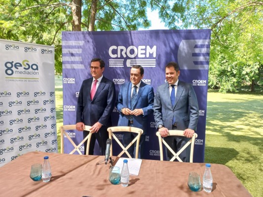 La patronal de la Región acepta la subida del SMI pero critica 