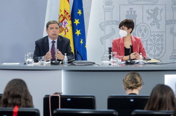  El Gobierno aprueba ayudas de 300 millones a agricultores por el alza de precio de fertilizantes