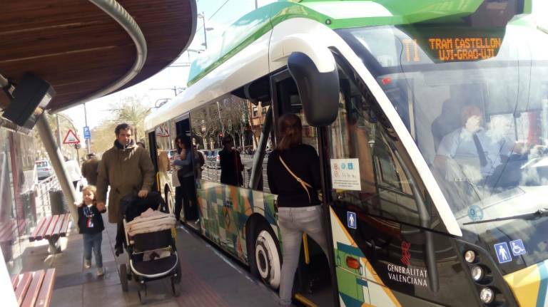 Subir al TRAM ya cuesta la mitad