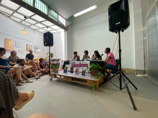  Pódcasts literarios: hacer del libro, conversación
