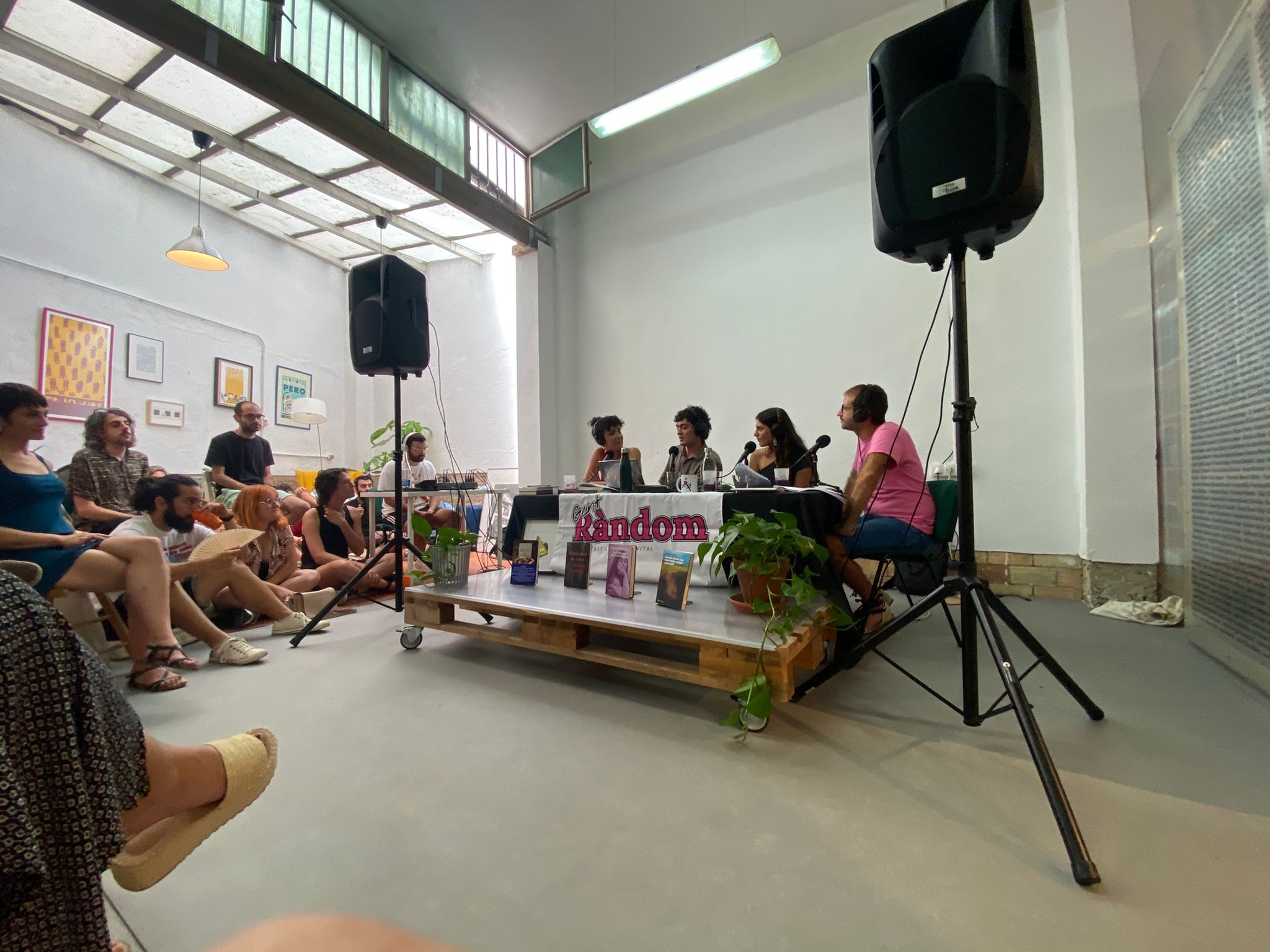  Pódcasts literarios: hacer del libro, conversación
