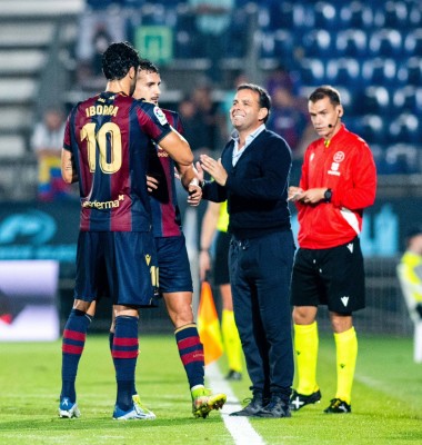 El Levante cierra el mercado que quería Calleja