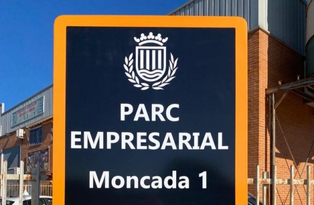 Moncada se reúne con el empresariado para concretar acciones en los polígonos
