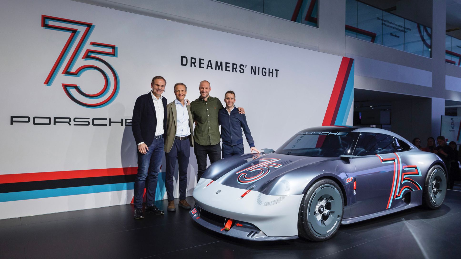 75 años de deportivos Porsche: celebración de una historia de éxito
