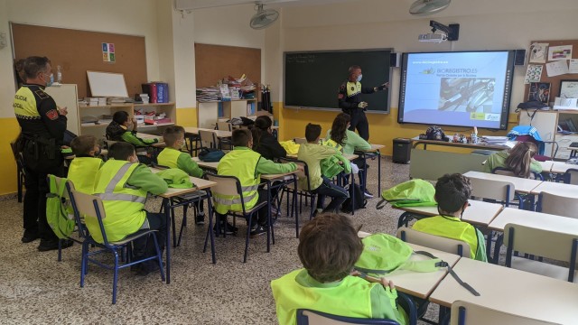 Alicante adjudica el servicio de biciescuela para fomentar su uso entre los escolares