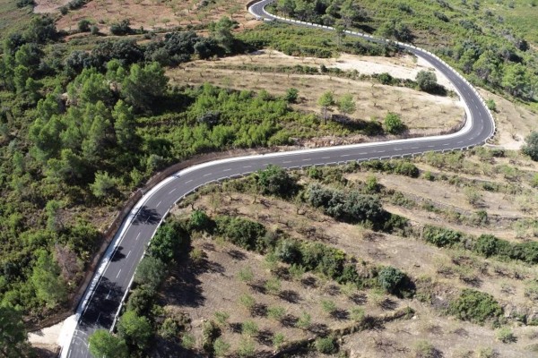 El Consell finaliza las obras en la carretera del paraje del Santuario de la Cueva Santa de Altura