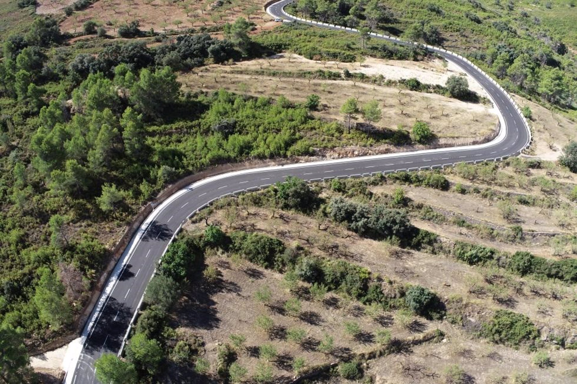El Consell finaliza las obras en la carretera del paraje del Santuario de la Cueva Santa de Altura