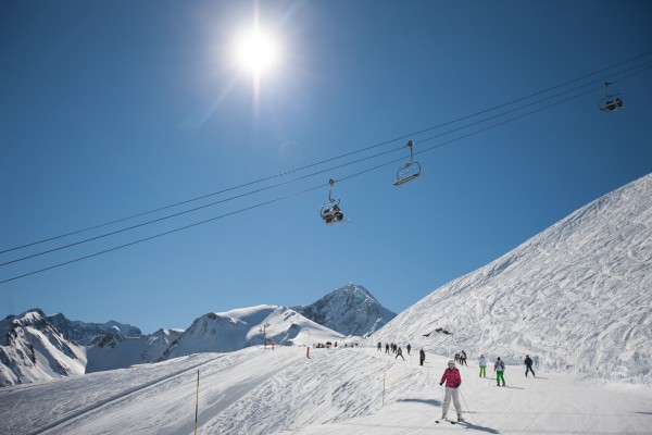 5 pistas para esquiar a lo James Bond en Peyragudes