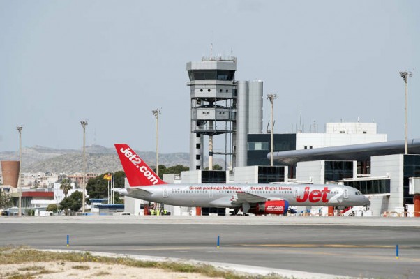 El lunes comienza la huelga en las torres de control privatizadas de los aeropuertos como València