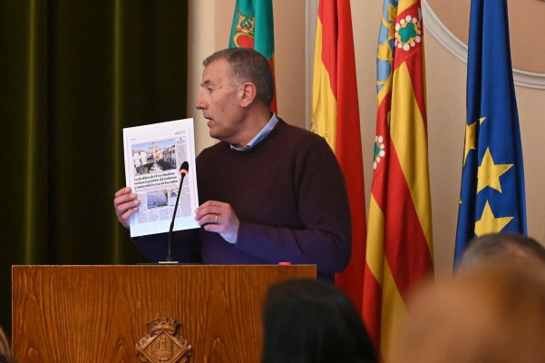 El PP afea a Marco la retirada de la cruz 