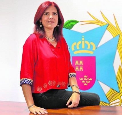 Amelia Corominas vuelve a ponerse al mando del Colegio de Enfermería de la Región