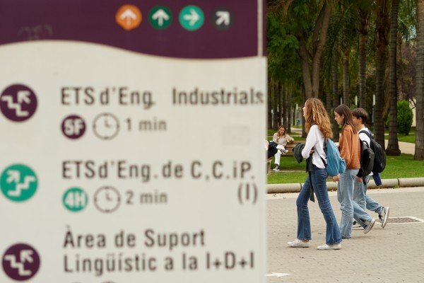 Las universidades públicas de la Comunitat son las mejor financiadas de España, según el CYD