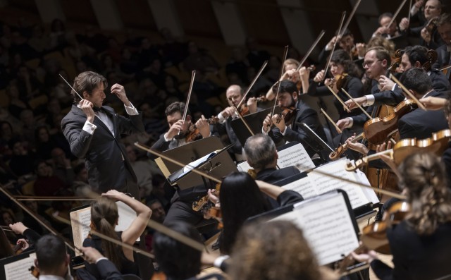Del intimismo de Perianes con Mozart a la intensidad de Gimeno con el sinfonismo de Brahms