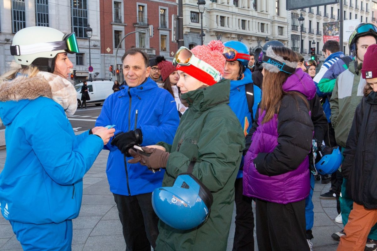 Grandvalira reúne a decenas de esquiadores en pleno centro de Madrid

