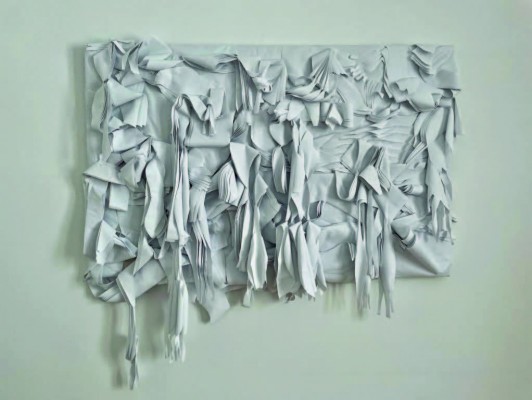 La artista textil Ana Esteban gana el premio de la VII Bienal ArtNostre con la obra 