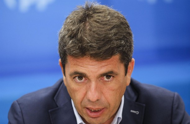 Mazón defiende la personación del PP en Azud porque no tienen 