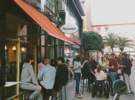El Café de Ficciones de Murcia cuelga el cartel de 'se vende'