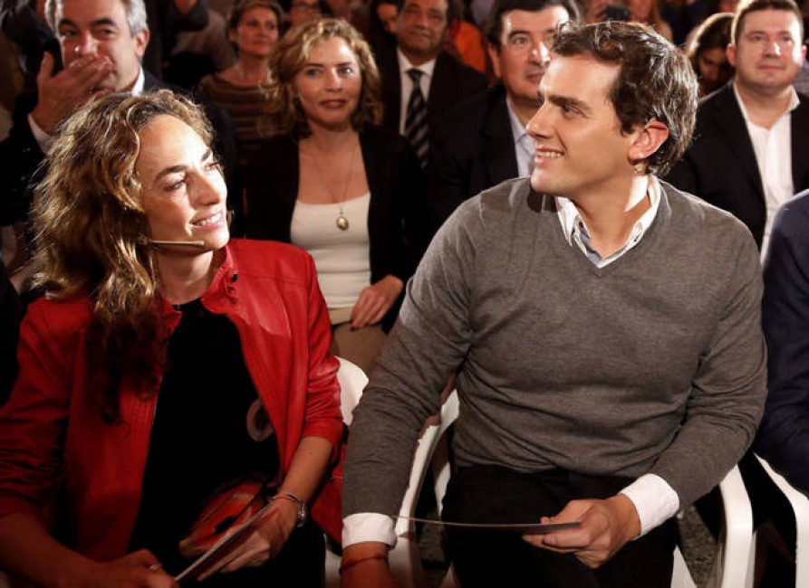Carolina Punset y Albert Rivera en un mitin celebrado en Valencia - 