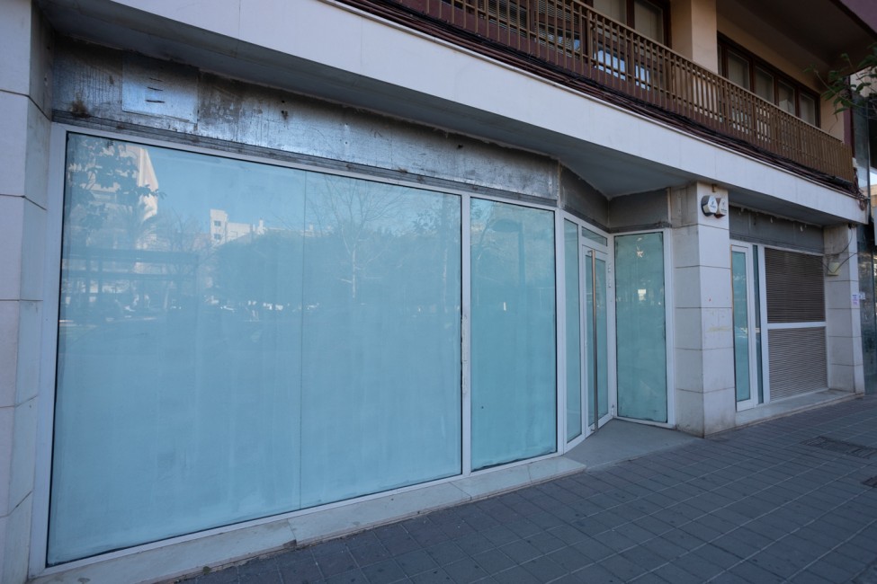 Antigua oficina del Sabadell en Benalúa, en Alicante, cerrada en 2022. Foto: PEPE OLIVARES - 