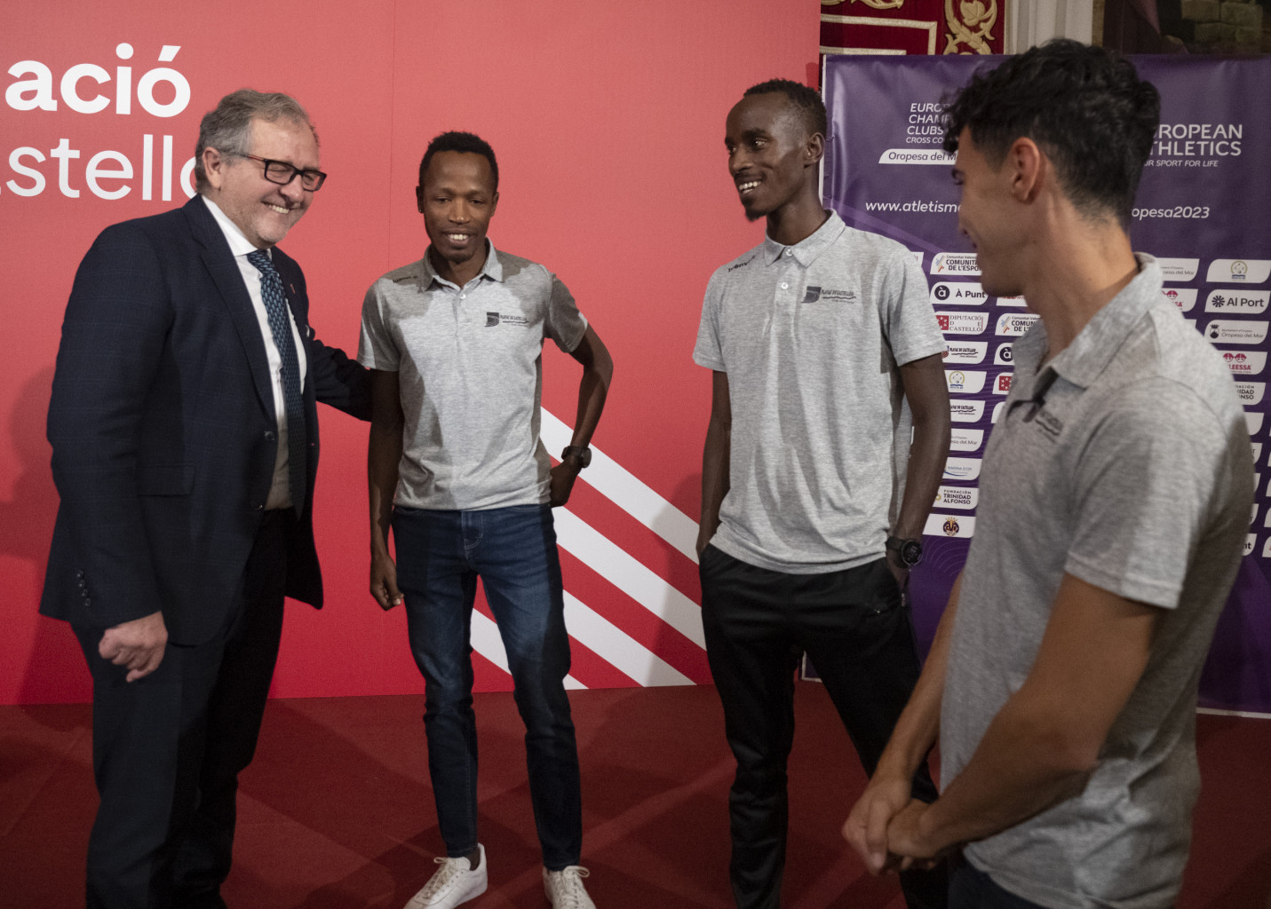 Orpesa ya calienta para el campeonato europeo de cross por clubes 