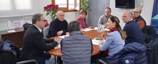 Quart de Poblet se reúne con el sector empresarial para concretar actuaciones en los polígonos  

