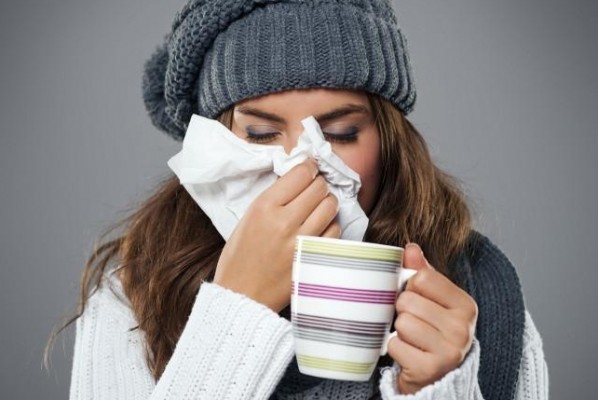 En gripe y resfriado, mejor tratar sólo los síntomas