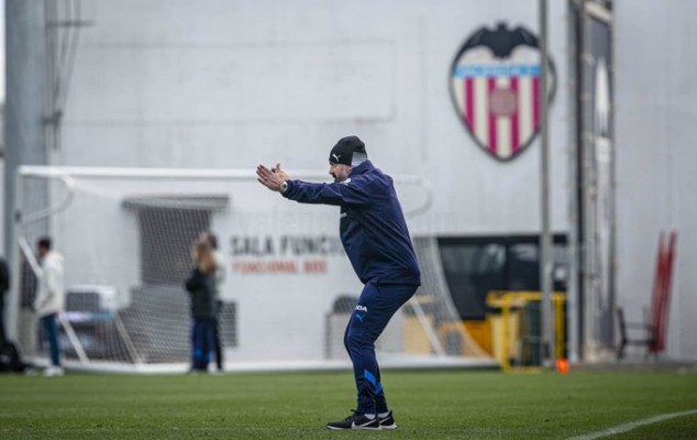 Gattuso trabaja la estrategia y prueba un último once antes del Athletic