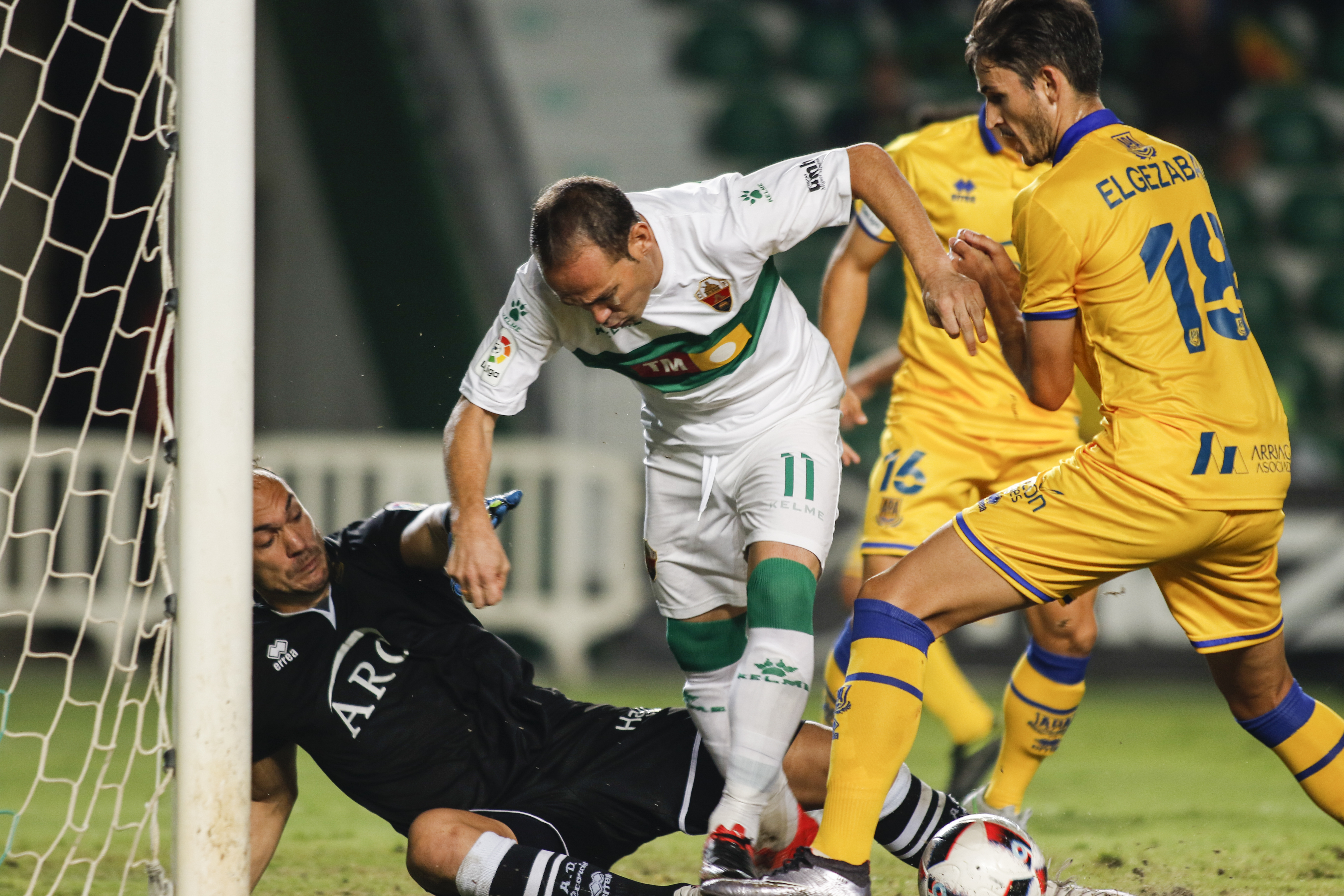 El Elche quiere que la tarjeta roja a Nino sea anulada