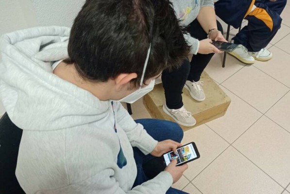 Talleres de adaptación de lectura fácil, formación y una app: el proyecto Easynews en detalle
