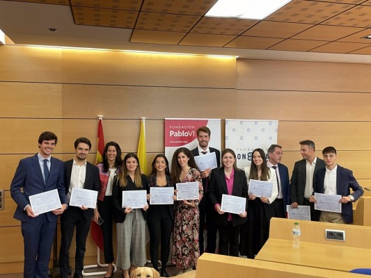 Fundación Conexus ofrece diez becas en Madrid a jóvenes valencianos con talento