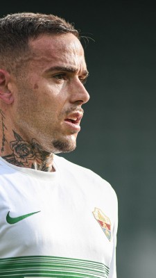 El Elche ultima la salida de Roger Martí al Cádiz