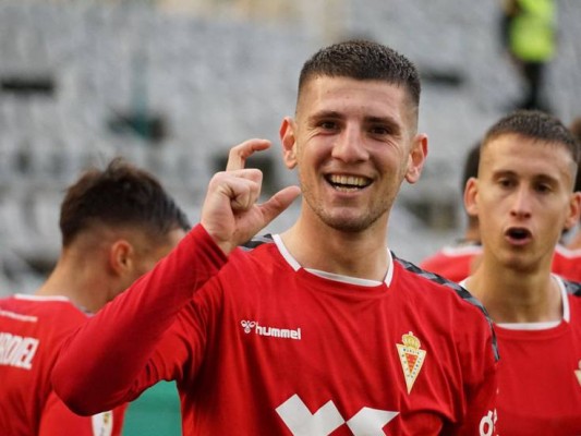 Alberto Toril vuelve al Real Murcia tras un año y medio en Polonia