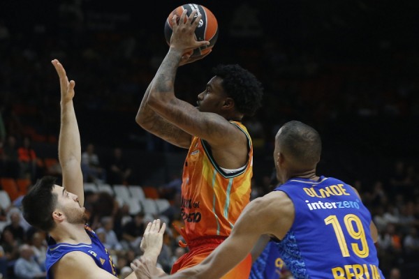 El Valencia prosigue su asalto al ‘Top 8’ en la pista de un recuperado Alba Berlín