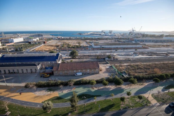 Soluciones para suprimir las vías de Benalúa: ¿un paso soterrado para vehículos en el Puerto?