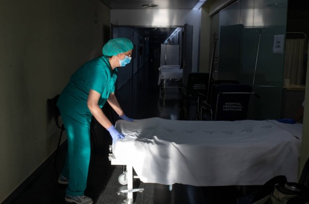 Prótesis de rodilla, juanetes o artroscopia: estas son las cirugías con mayor lista de espera en Castellón
