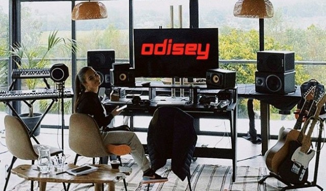 Odisey Music o cómo producir un disco desde una villa de lujo en Ibiza o Alicante