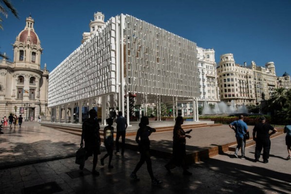 El Ayuntamiento pagará el desmontaje del Ágora del Diseño