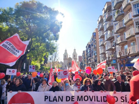 Cierran mi barrio convoca protestas diarias contra el plan de movilidad de El Carmen