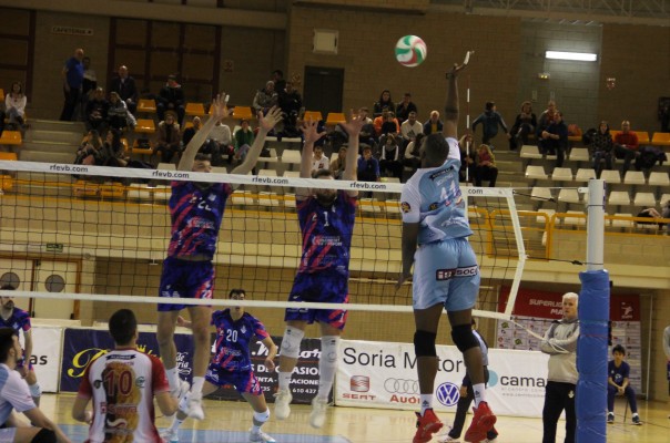 Léleman Conqueridor se queda con la miel en los labios y sale sin puntuar de
Soria