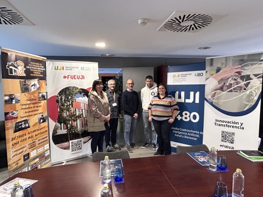 
La UJI impulsa sinergias entre la Cátedra Cuatroochenta y la empresa Tilúa