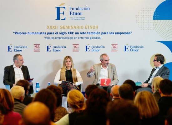 Empresarios sitúan la transparencia y la cercanía como 