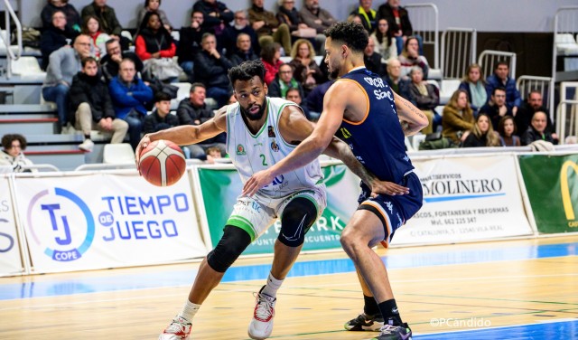 El TAU Castelló quiere cerrar la primera vuelta llevándose el derbi contra el HLA Alicante