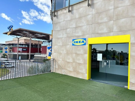 IKEA abre un punto de recogida de pedidos en el Centro Comecial la Zenia de Orihuela