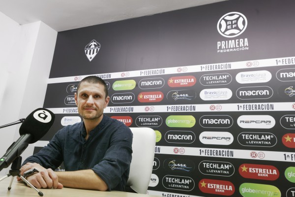 Rudé, un admirador de Guardiola que quiere instaurar el juego de posición en el Castellón