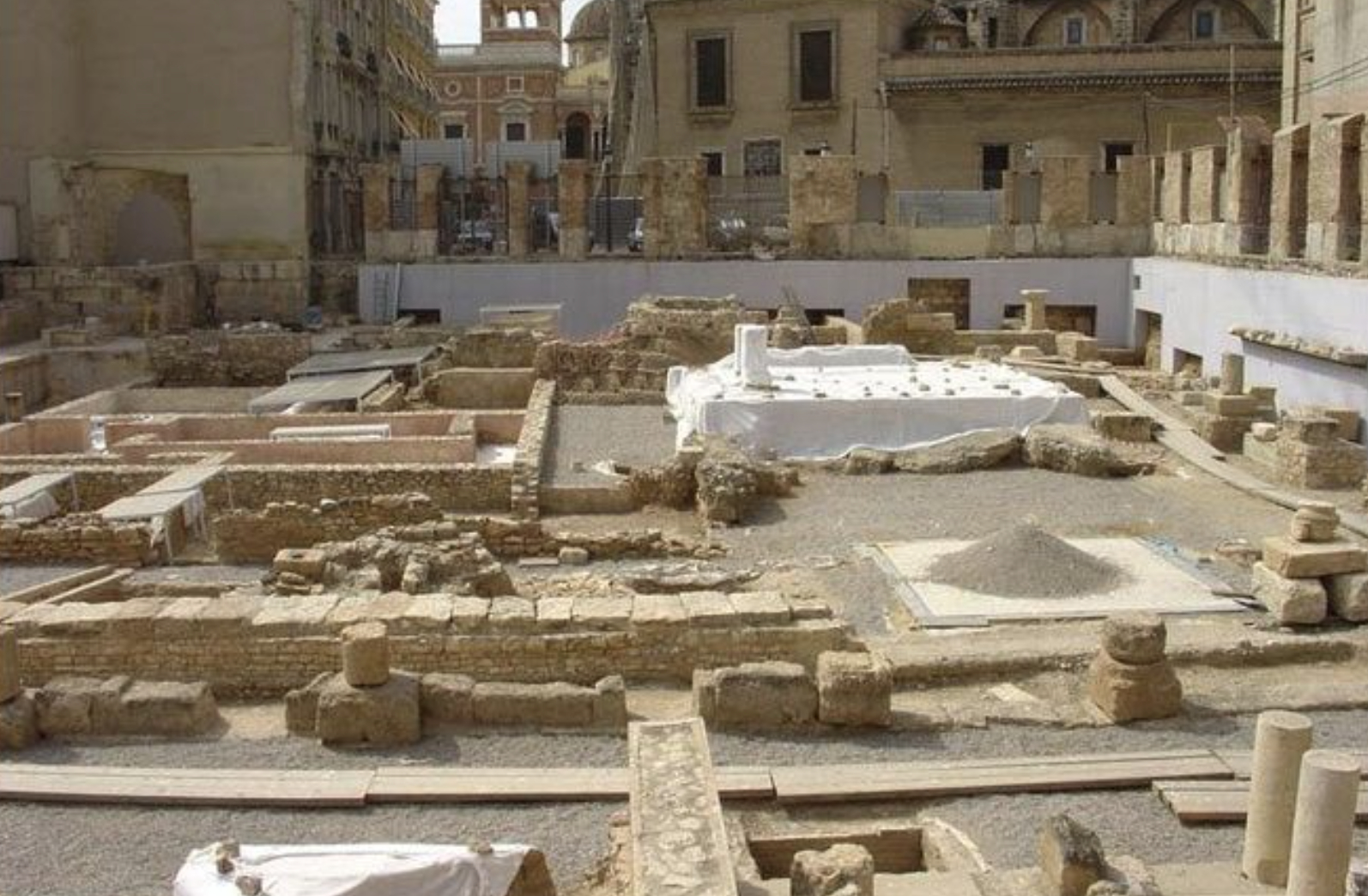 Ruinas de la plaza de la Almoina. - 