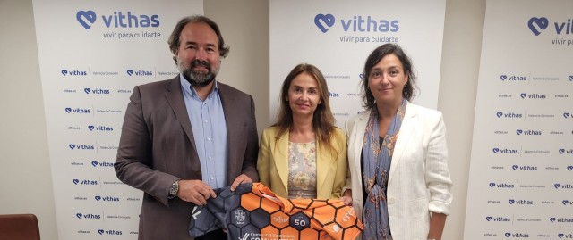 El Hospital Vithas Valencia Consuelo firma un acuerdo de colaboración con los equipos de rugby inclusivo del Valencia y 'Les Abelles' 
