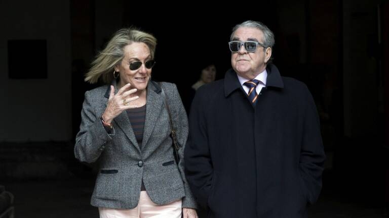 Mari Carmen García Fuster junto a su abogado, José María Corbín. Foto: EFE - 