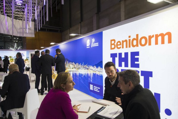 Optimismo en Benidorm con el mercado británico: el objetivo, incrementar vuelos