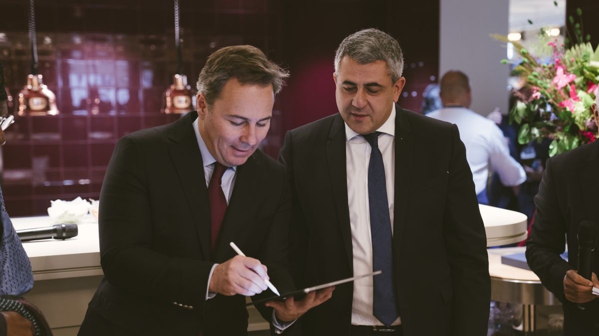 La Organización Mundial del Turismo y WOW CONCEPT cierran un acuerdo estratégico para promocionar el turismo de compras
