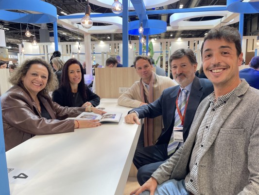 El Puerto muestra en Fitur Cruises el proyecto de electrificación de sus muelles para el apagado de motores de los buques